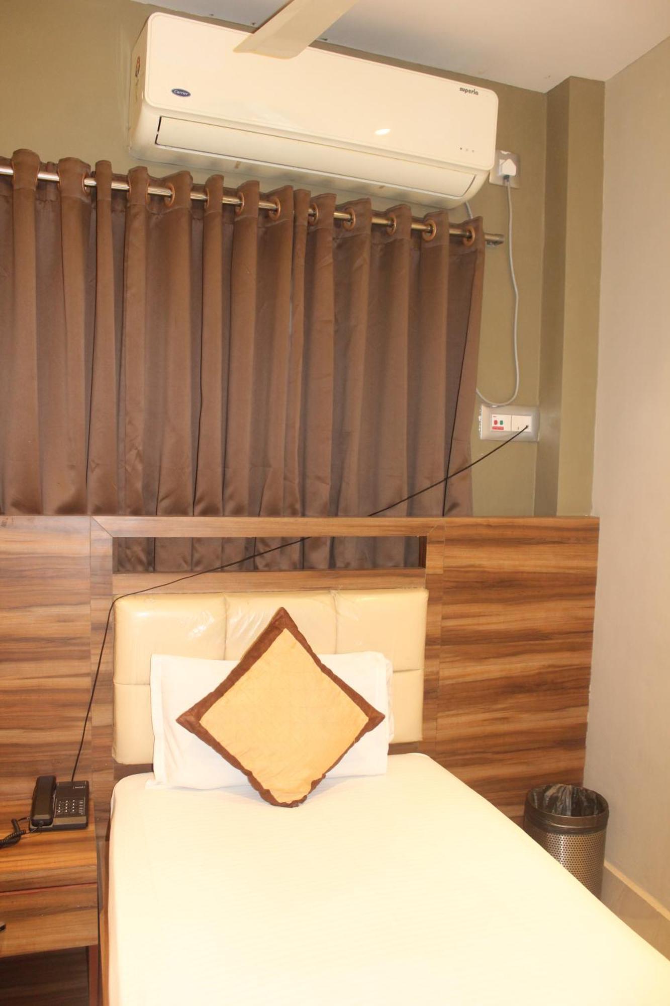 Hotel Oishi Plaza Mukutmanipur Εξωτερικό φωτογραφία