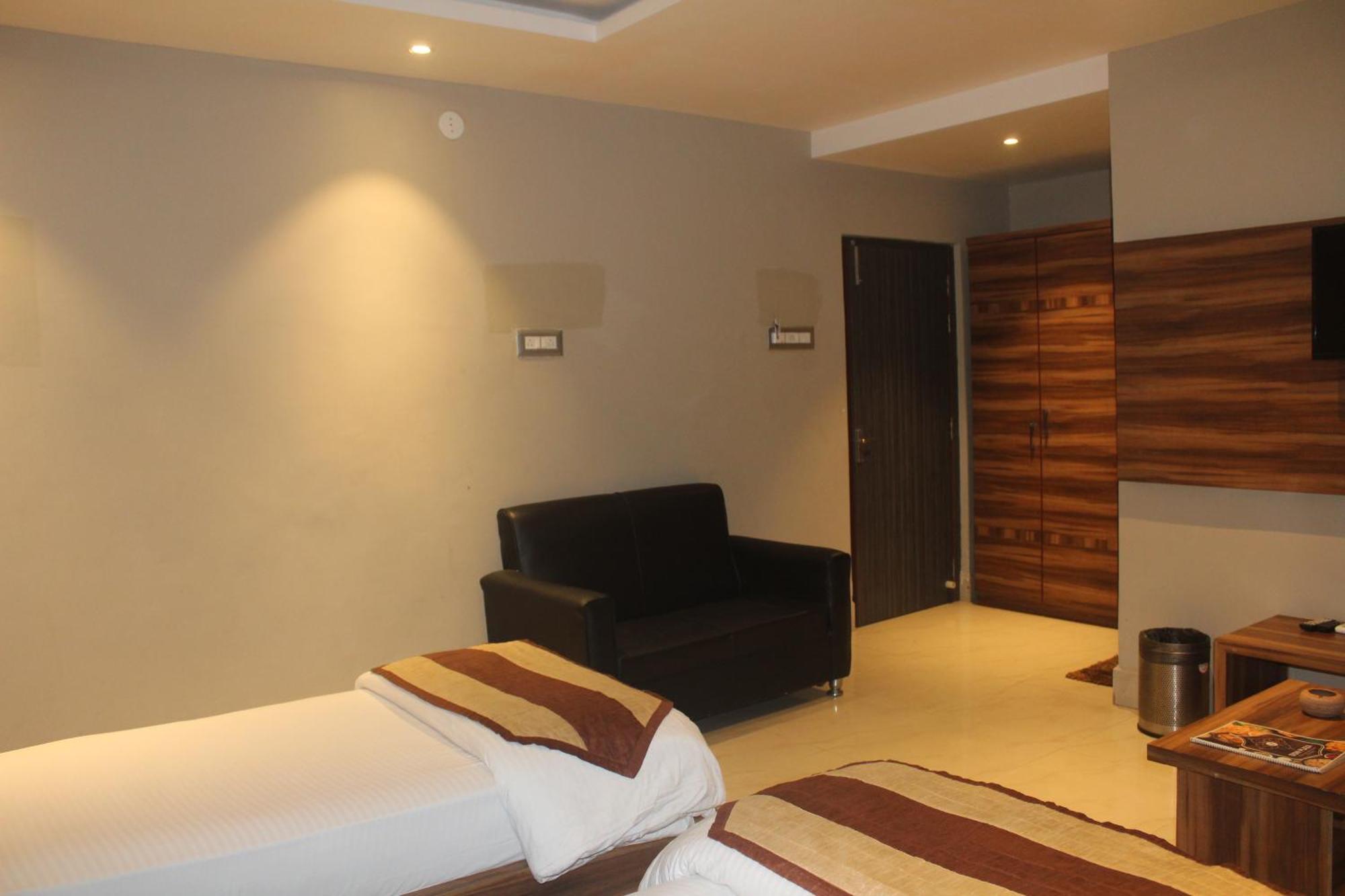 Hotel Oishi Plaza Mukutmanipur Εξωτερικό φωτογραφία